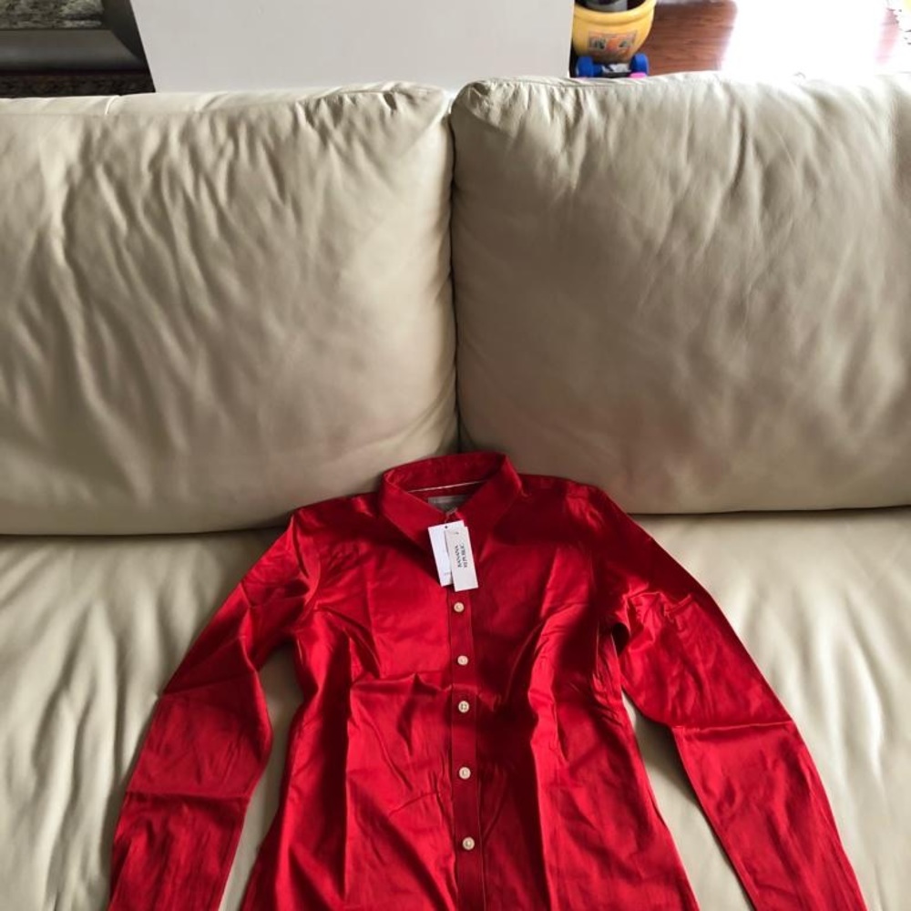 Women’s shirt